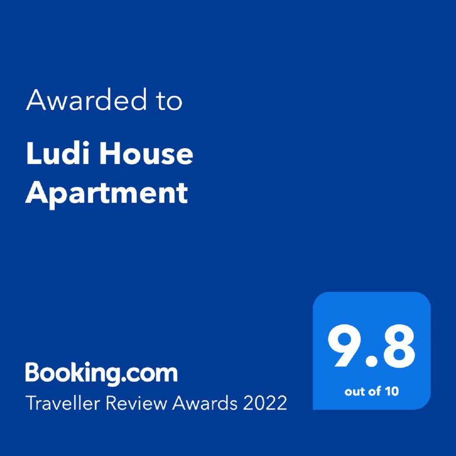 Ludi House Apartment Târgu-Mureş Eksteriør billede